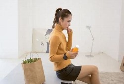 探索麻豆传媒：女刺青师的艺术与人生