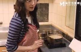 麻豆传媒番外花絮在线播放：揭秘背后的精彩故事与花絮