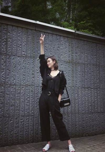 揭秘麻豆传媒女艺人芯语的成长故事与影视作品合集