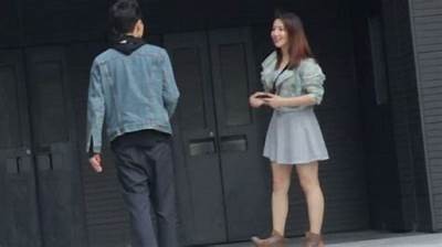 台湾麻豆传媒街头搭讪实录：揭秘真实互动与趣味瞬间