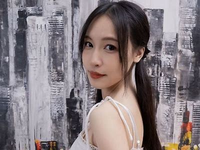 苏畅：麻豆传媒旗下新星，无与伦比风格引领潮流新风尚
