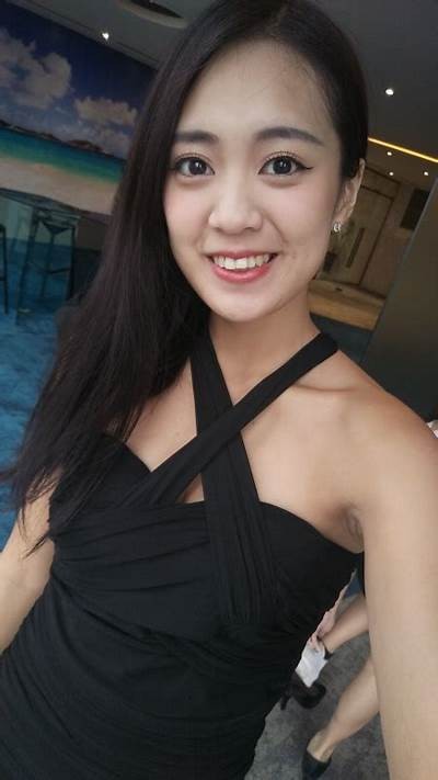 麻豆传媒俏政佳人林予曦：魅力四射的青春偶像之旅