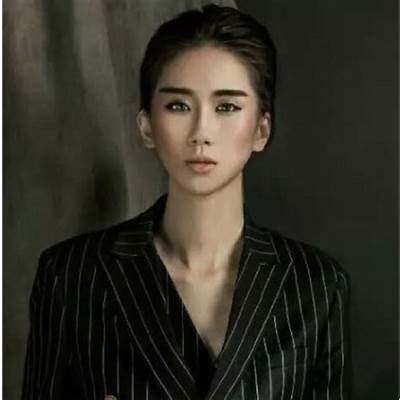 麻豆传媒印象模特：探索新兴模特行业走向与发展潜力